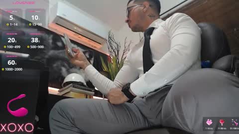 Snapshot of randylukehot chatting on 25, 11, 2025 randylukehot online show from 25, 11, 2025