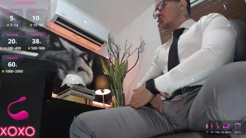 Snapshot of randylukehot chatting on 2, 12, 2025 randylukehot online show from 2, 12, 2025