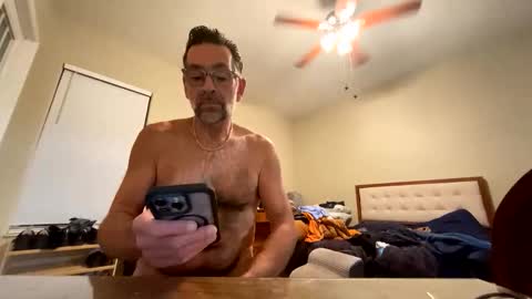 Snapshot of ranuzzi26 chatting on 20, 12, 2025 ranuzzi26 online show from 20, 12, 2025