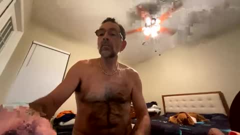 Snapshot of ranuzzi26 chatting on 22, 12, 2025 ranuzzi26 online show from 22, 12, 2025