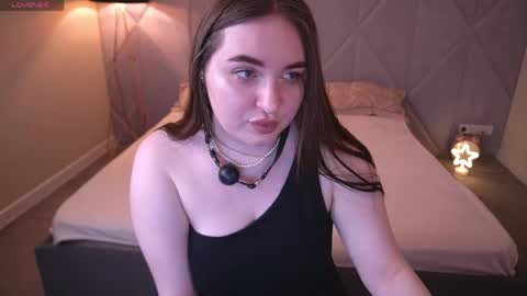 Snapshot of rapunzelangel chatting on 17, 5, 2026 rapunzelangel online show from 17, 5, 2026