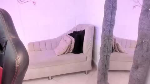 Snapshot of raquel_dl chatting on 13, 9, 2025 Raquel online show from 13, 9, 2025
