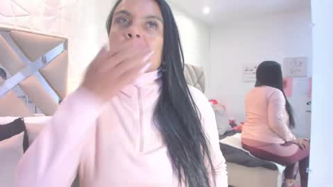 Raquel Moore  online show from 30, 3, 2026