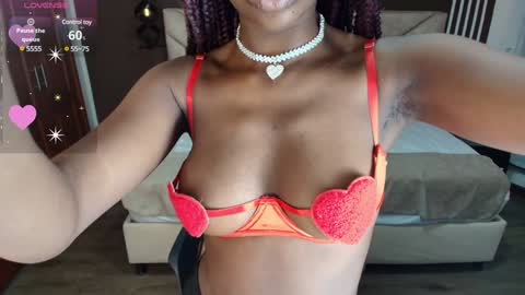 Snapshot of raqueljones_ chatting on 15, 1, 2025 Raquel online show from 15, 1, 2025