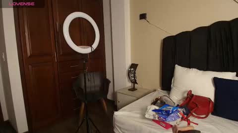 Snapshot of raqueljones_ chatting on 12, 10, 2025 Raquel online show from 12, 10, 2025