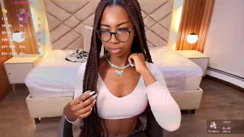 Snapshot of raqueljones_ chatting on 18, 2, 2026 Raquel online show from 18, 2, 2026