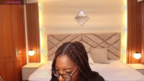 Snapshot of raqueljones_ chatting on 27, 2, 2026 Raquel online show from 27, 2, 2026