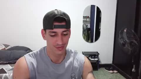 Snapshot of raul240335 chatting on 1, 8, 2026 Raul online show from 1, 8, 2026
