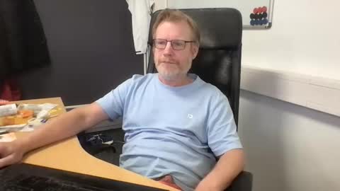 Raunchy me online show from 1, 12, 2025