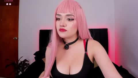 Snapshot of raven__white1 chatting on 15, 2, 2025 Raven online show from 15, 2, 2025