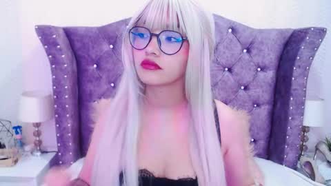 raven_love_ online show from 21, 10, 2025