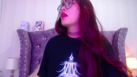 raven_love_ online show from 5, 11, 2025