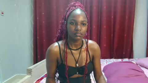 Snapshot of raven_luxe chatting on 19, 4, 2026 Raven online show from 19, 4, 2026