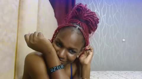 Snapshot of raven_luxe chatting on 25, 4, 2026 Raven online show from 25, 4, 2026