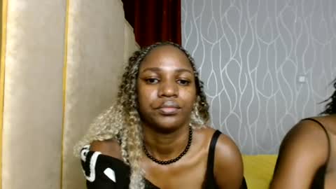 Snapshot of raven_luxe chatting on 3, 7, 2026 Raven online show from 3, 7, 2026