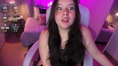 Snapshot of raven_sweeteyes chatting on 25, 6, 2026 Raven online show from 25, 6, 2026