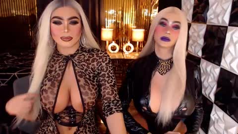 Snapshot of ravenmystiquex chatting on 27, 5, 2026 ravenmystiquex online show from 27, 5, 2026