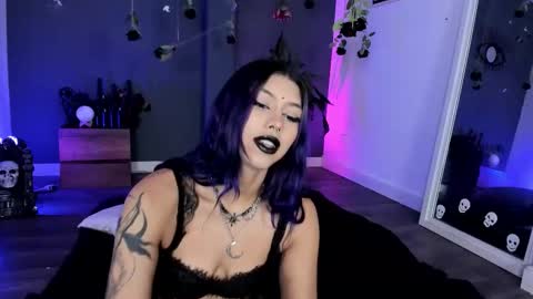 Raven Witch online show from 12, 3, 2026