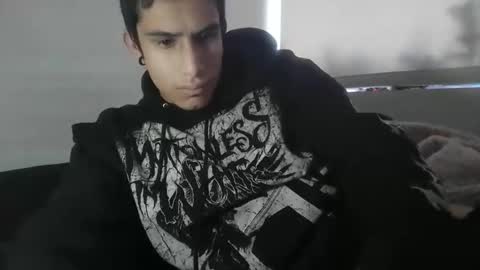 Snapshot of ravenxbat chatting on 2, 12, 2025 ravenxbat online show from 2, 12, 2025