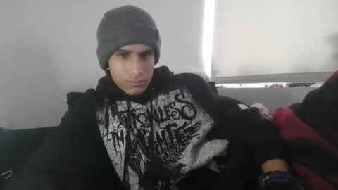 Snapshot of ravenxbat chatting on 3, 12, 2025 ravenxbat online show from 3, 12, 2025