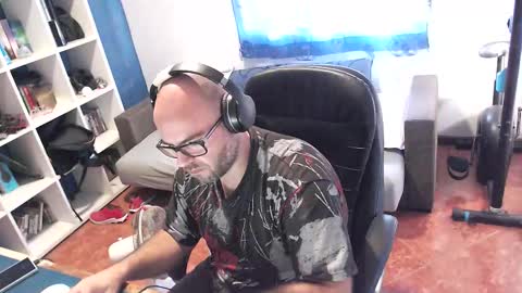 ravingr3d3 online show from 17, 10, 2025