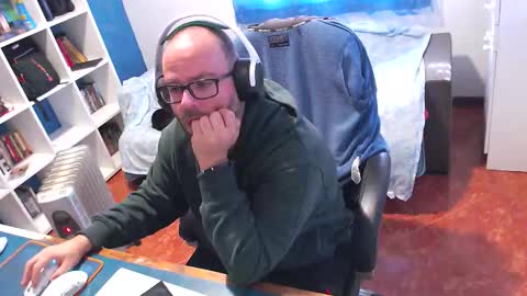 ravingr3d3 online show from 13, 2, 2026