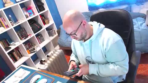 ravingr3d3 online show from 3, 3, 2026