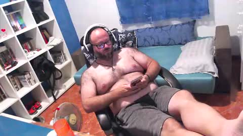Snapshot of ravingr3d3 chatting on 18, 7, 2026 ravingr3d3 online show from 18, 7, 2026
