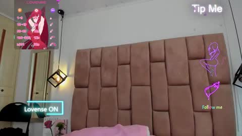 Snapshot of ravynrouge_ chatting on 17, 9, 2025 ravynrouge_ online show from 17, 9, 2025