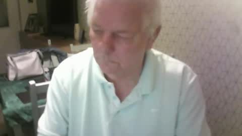 Snapshot of ray47 chatting on 17, 10, 2025 ray47 online show from 17, 10, 2025