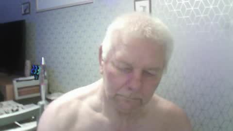 Snapshot of ray477 chatting on 7, 7, 2026 ray477 online show from 7, 7, 2026