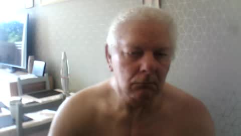Snapshot of ray477 chatting on 4, 8, 2026 ray477 online show from 4, 8, 2026