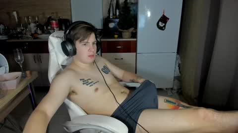 Snapshot of ray_hill chatting on 1, 1, 2025 Ray online show from 1, 1, 2025