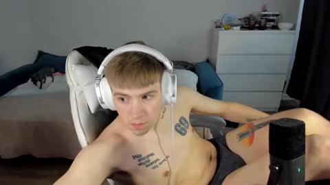 Snapshot of ray_hill chatting on 1, 10, 2025 Ray online show from 1, 10, 2025