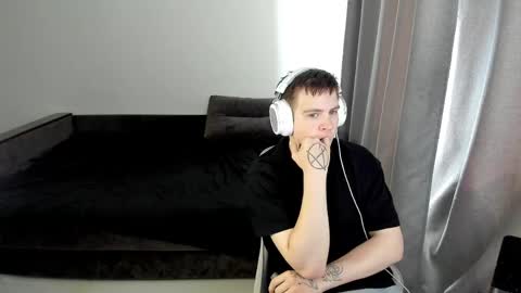 Snapshot of ray_hill chatting on 30, 4, 2026 Ray online show from 30, 4, 2026