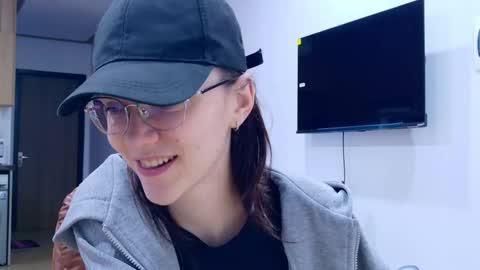 Ray-Ray online show from 7, 1, 2026