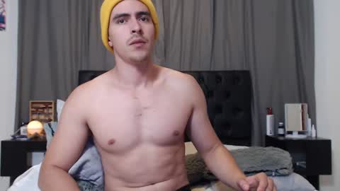 Snapshot of ray_weed chatting on 26, 12, 2024 Ray online show from 26, 12, 2024