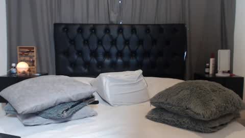 Snapshot of ray_weed chatting on 29, 12, 2024 Ray online show from 29, 12, 2024