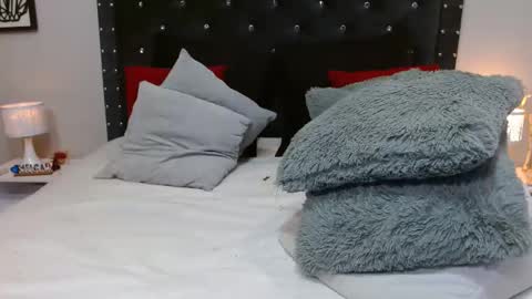 Snapshot of ray_weed chatting on 8, 1, 2025 Ray online show from 8, 1, 2025