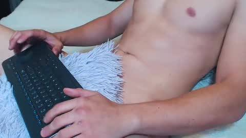 Snapshot of ray_weed chatting on 16, 1, 2025 Ray online show from 16, 1, 2025