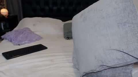 Snapshot of ray_weed chatting on 28, 1, 2025 Ray online show from 28, 1, 2025