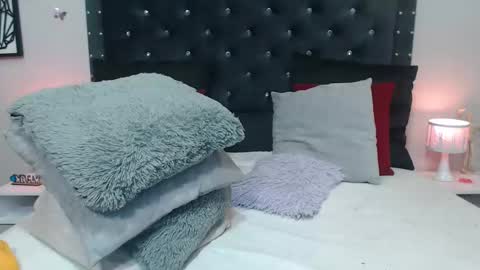 Snapshot of ray_weed chatting on 17, 2, 2025 Ray online show from 17, 2, 2025