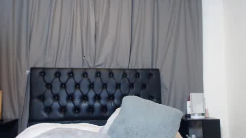 Snapshot of ray_weed chatting on 18, 2, 2025 Ray online show from 18, 2, 2025