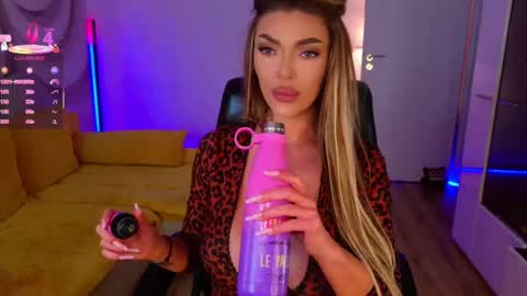 raysalexis19 online show from 19, 2, 2025