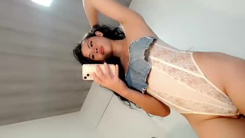 Snapshot of raze_fuckzx chatting on 16, 9, 2025 cindy online show from 16, 9, 2025