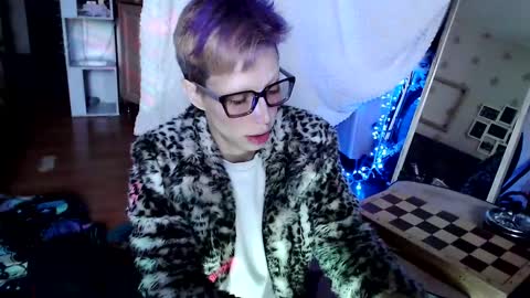 Snapshot of raziel_haze chatting on 12, 1, 2025 Yrriel Strife Candy-Demon Caveboy mr. Cringe online show from 12, 1, 2025