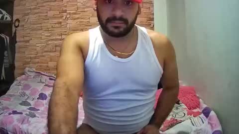 Snapshot of razuk_horny48 chatting on 12, 3, 2025 Razuk online show from 12, 3, 2025