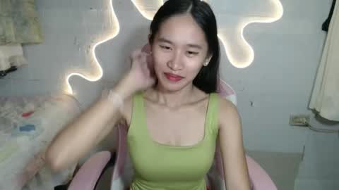 Snapshot of rea_petite chatting on 30, 4, 2026 Yna online show from 30, 4, 2026