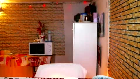 real_coupl3 online show from 2, 2, 2026