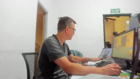 Snapshot of realdreamswc chatting on 15, 7, 2026 realdreamswc online show from 15, 7, 2026